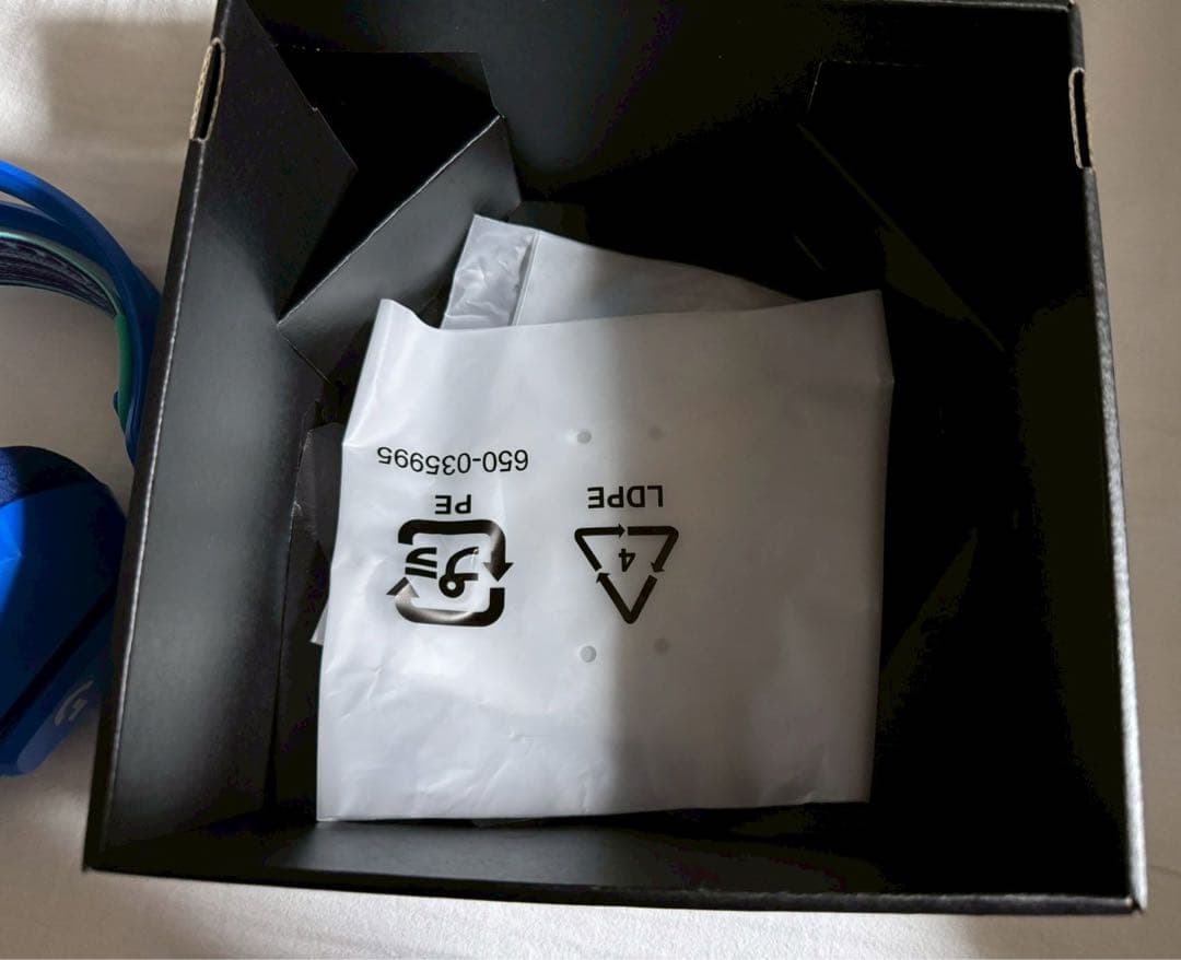 ヘッドホン Logicool G733