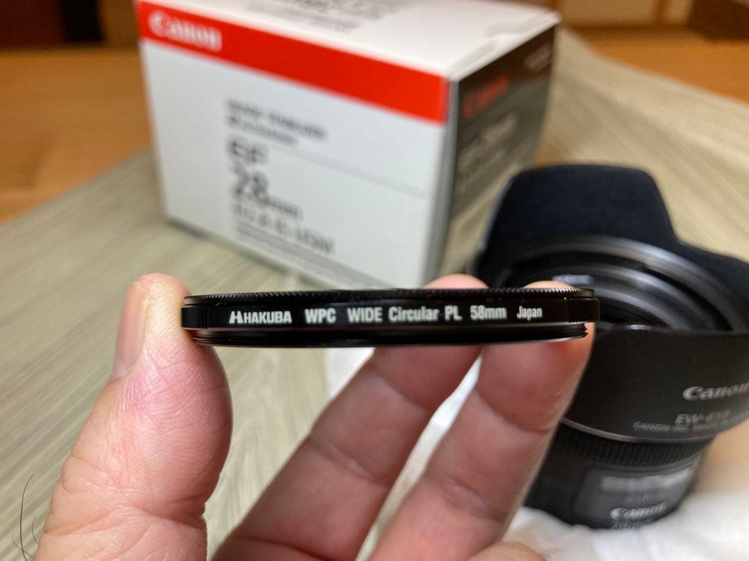 CanonEF28mmF2.8 IS USM PLフィルター、フード、ケース付き