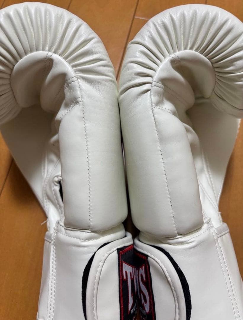 TWINS SPECIAL 14 oz ボクシンググローブ