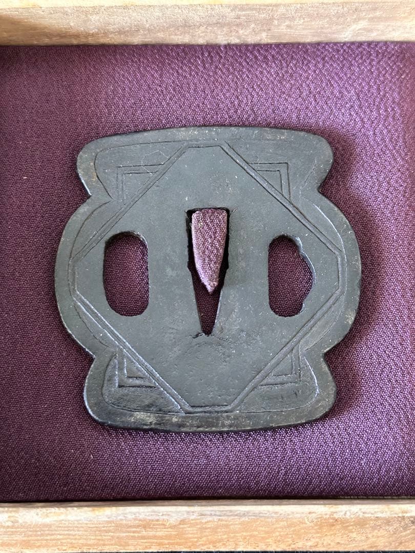 古美術　鉄地刀鍔　古刀剣装具　　時代物　25CB