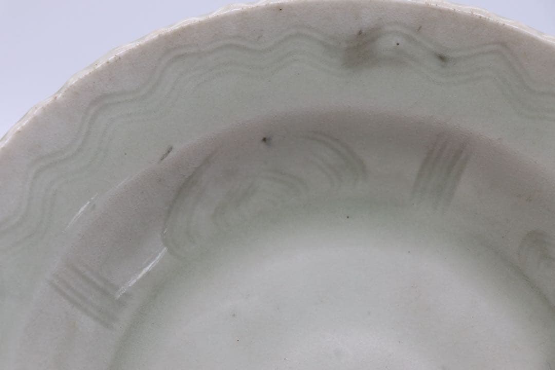 中国　青磁　皿　龍泉窯　アンティーク　送料込み250816