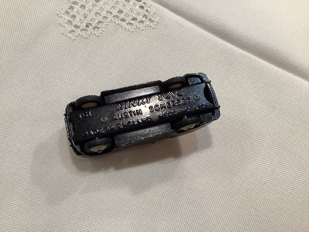 美品　DINKY TOYS AUSTIN SOMERSET ミニカー