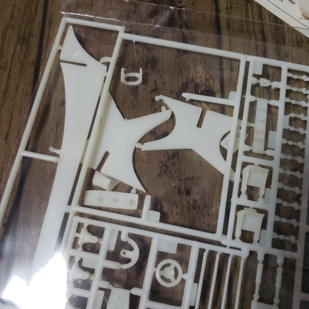 パワーボート CESA 1882 OFFSHORE プラモデル