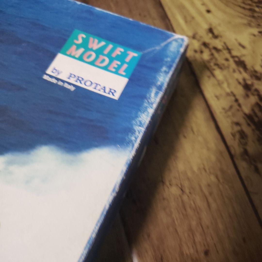 パワーボート CESA 1882 OFFSHORE プラモデル