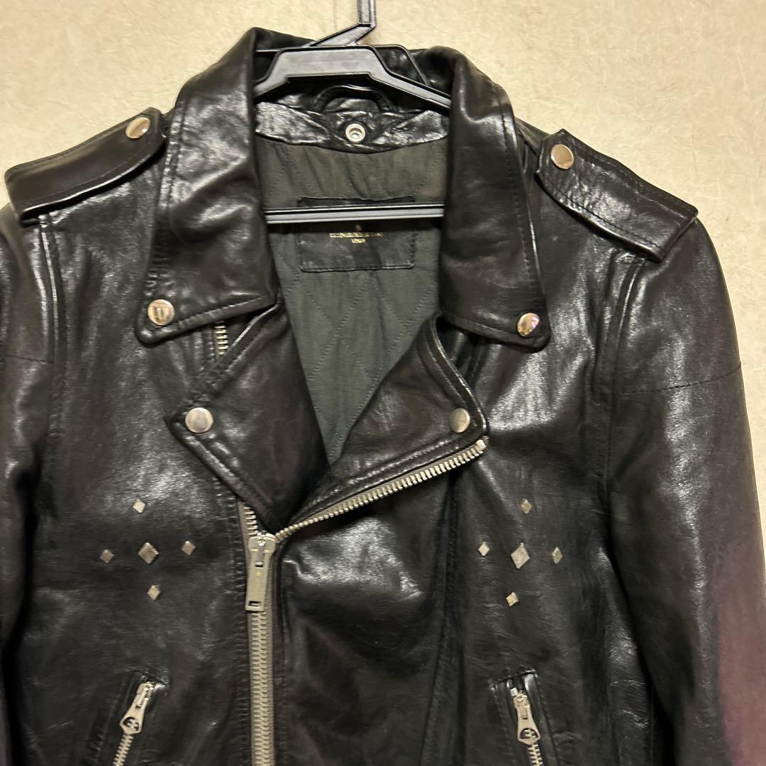 ス*ス様 お値下げ！ゴールデングース　スタッズ付きライダースジャケット　XS