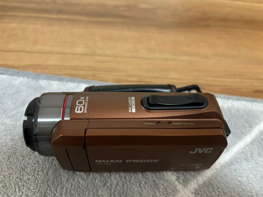 jvc ビデオカメラ　gz-r400-t