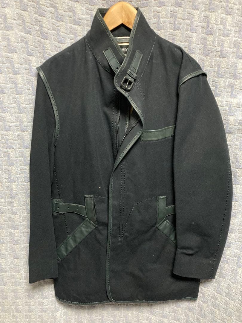 p*様 イッセイミヤケ 名作　ポストマンジャケット