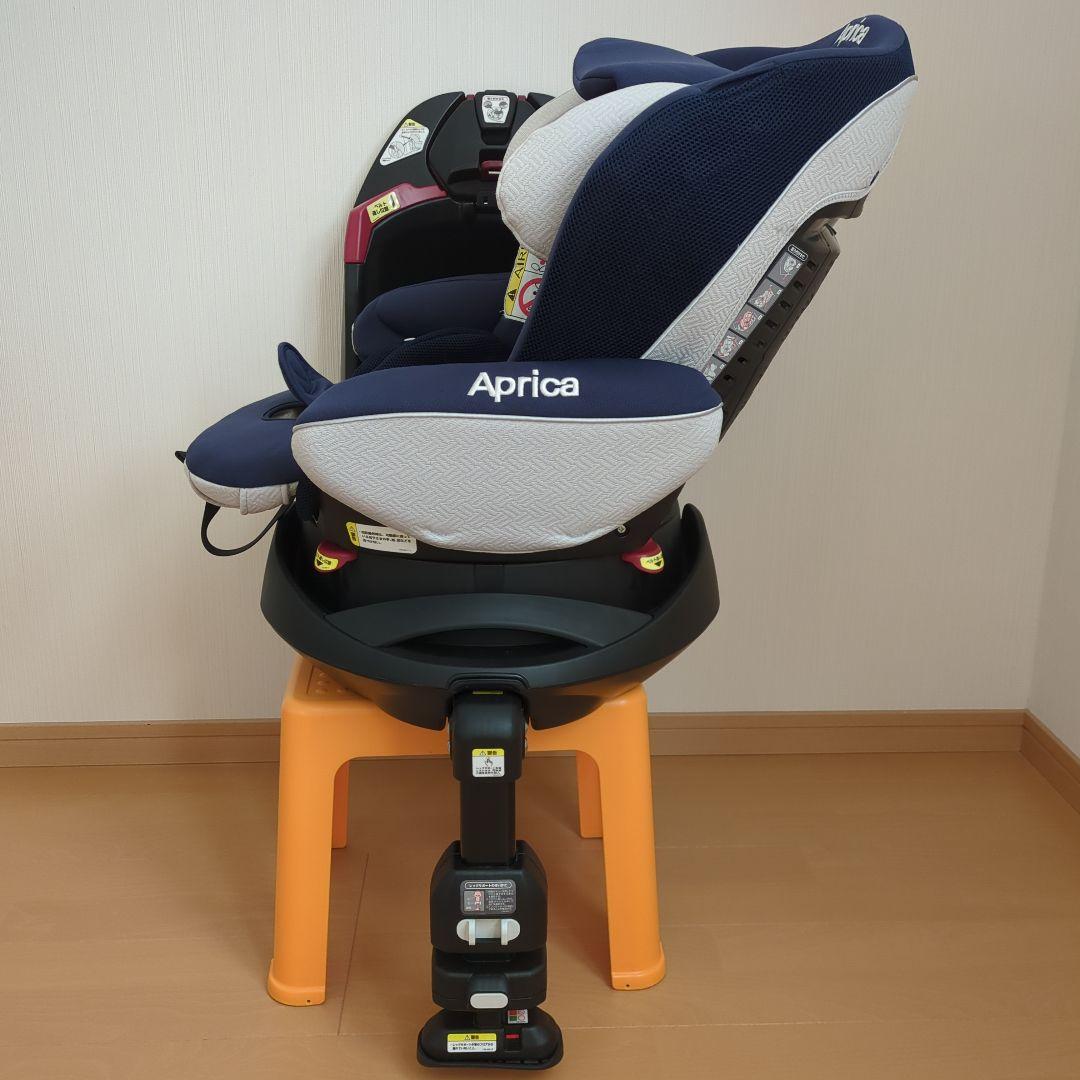 アップリカ フラディアグロウDX チャイルドシート 360°回転