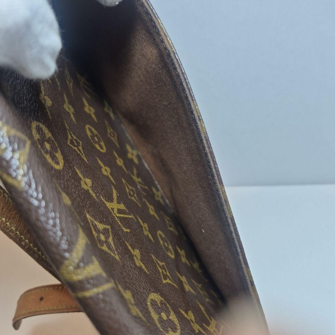 希少　廃盤　ヴィトン　モノグラム　ソローニュ　M42250