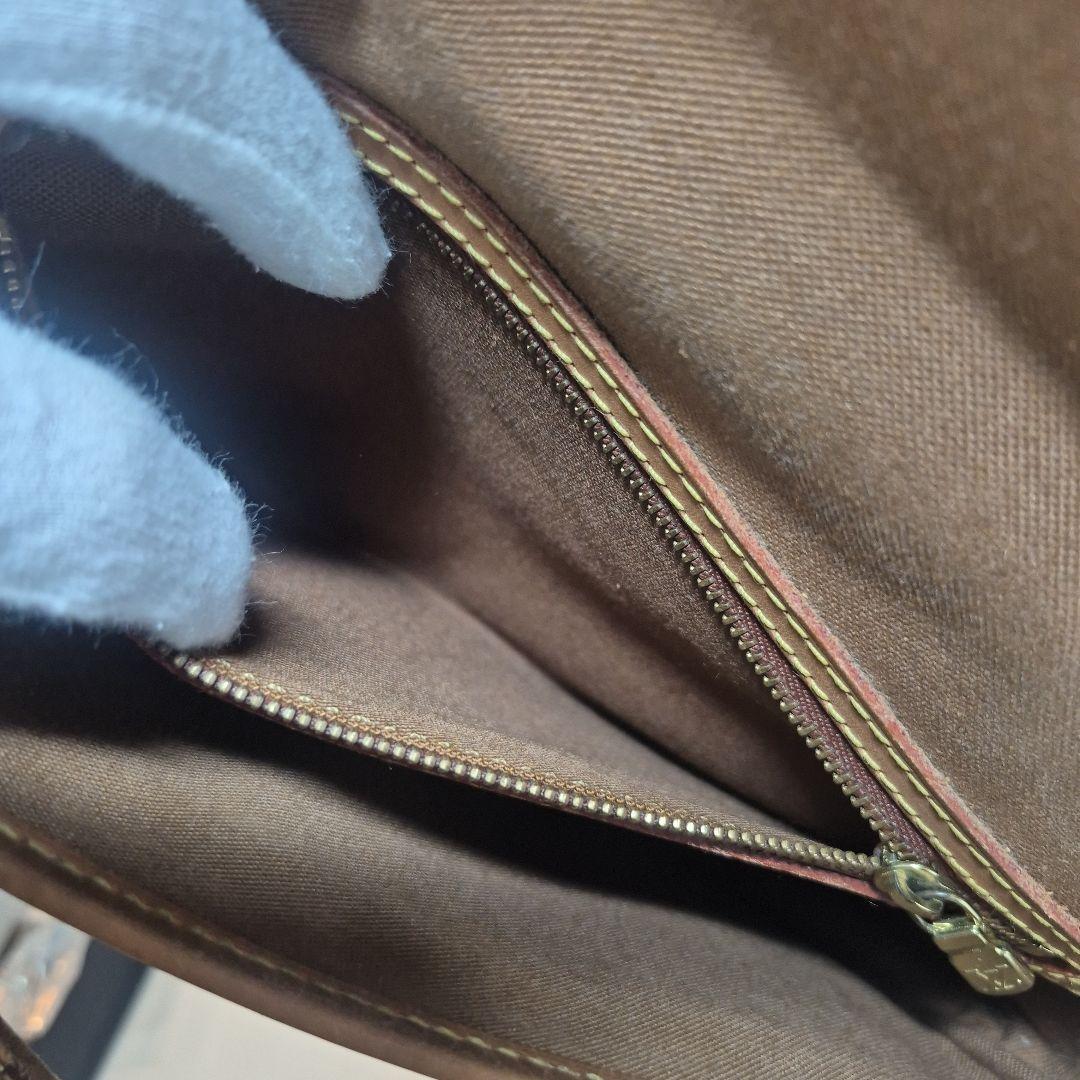 希少　廃盤　ヴィトン　モノグラム　ソローニュ　M42250