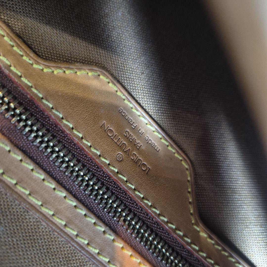 希少　廃盤　ヴィトン　モノグラム　ソローニュ　M42250