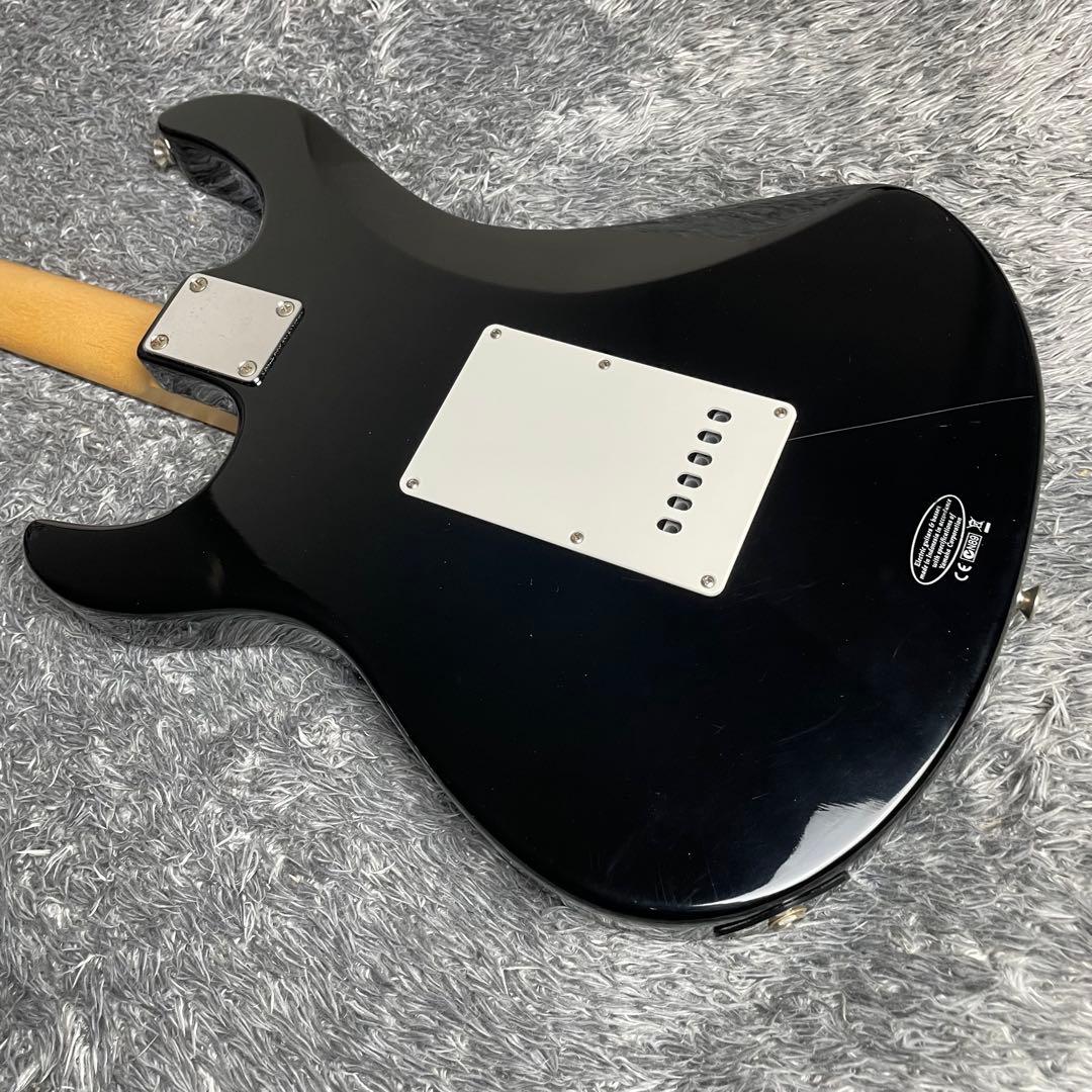 ギター YAMAHA Pacifica PAC012