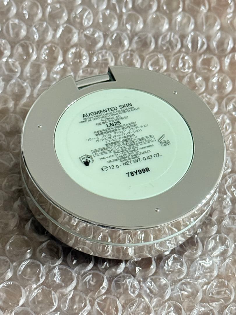 プラダ リヴィール メッシュ クッションファンデーション【LN25】1点