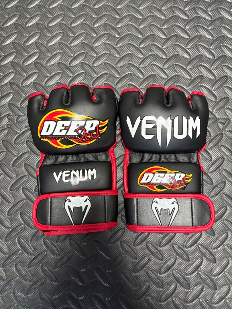 DEEP VENUM MMAオープンフィンガーグローブ L/XL