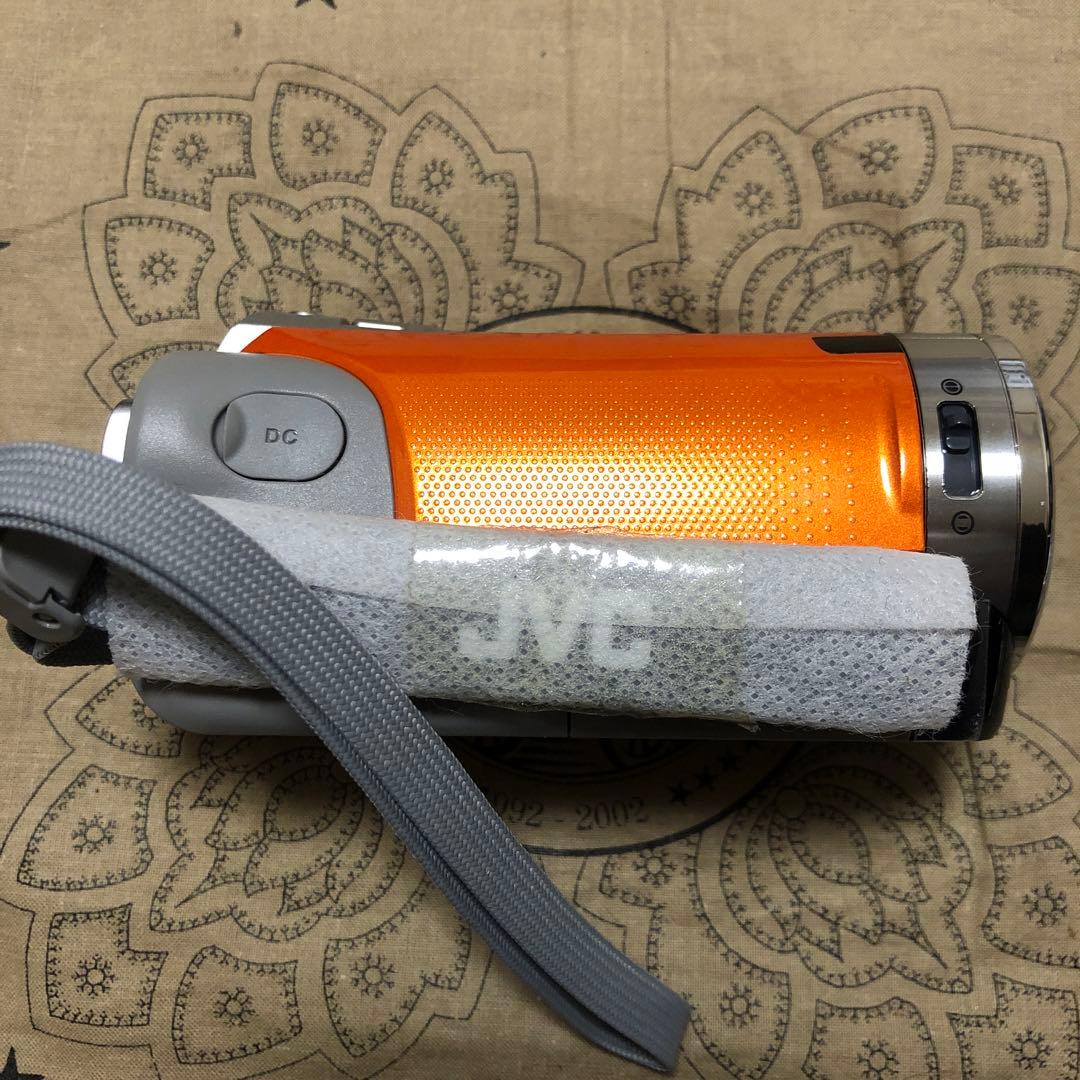 ほぼ新品 JVC Everio GZ-E600 ビデオカメラ 完品