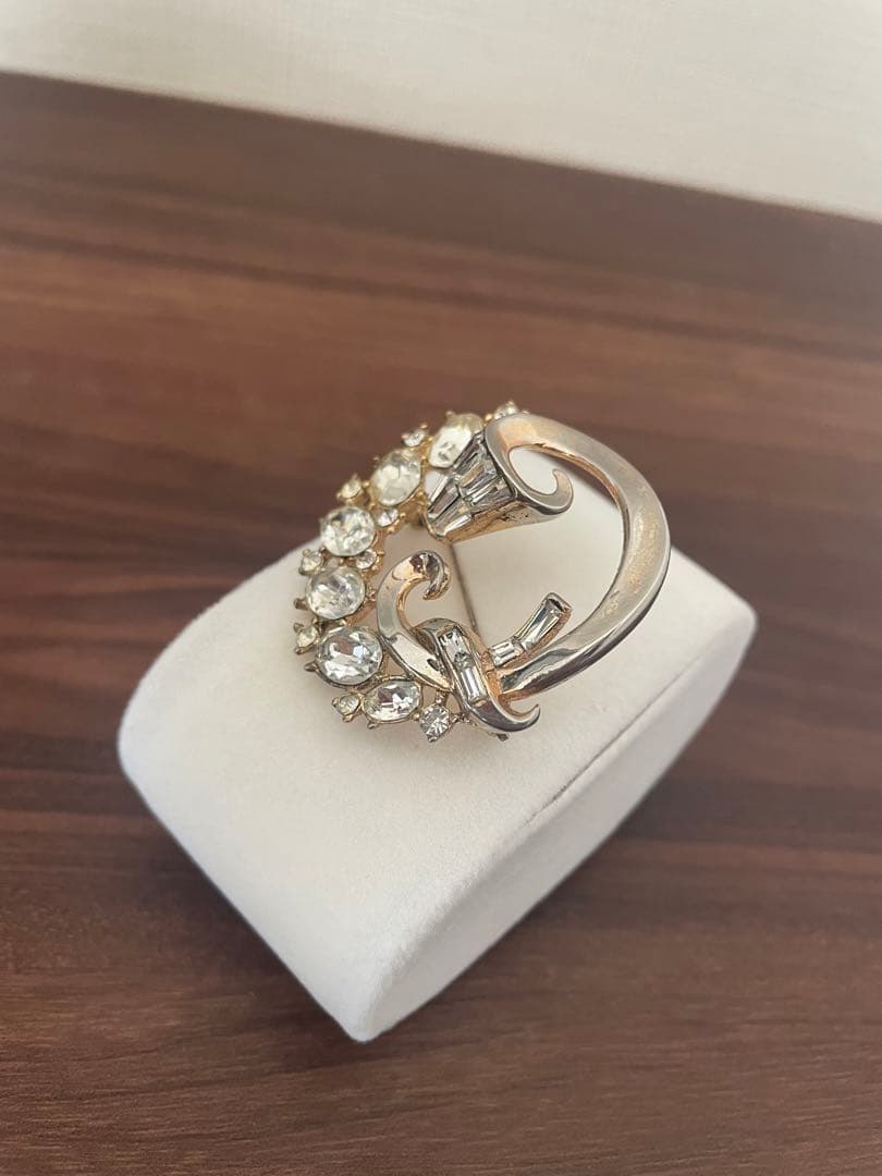 希少　トリファリ　TRIFARI PAT PEND サークル　ブローチ ゴールド