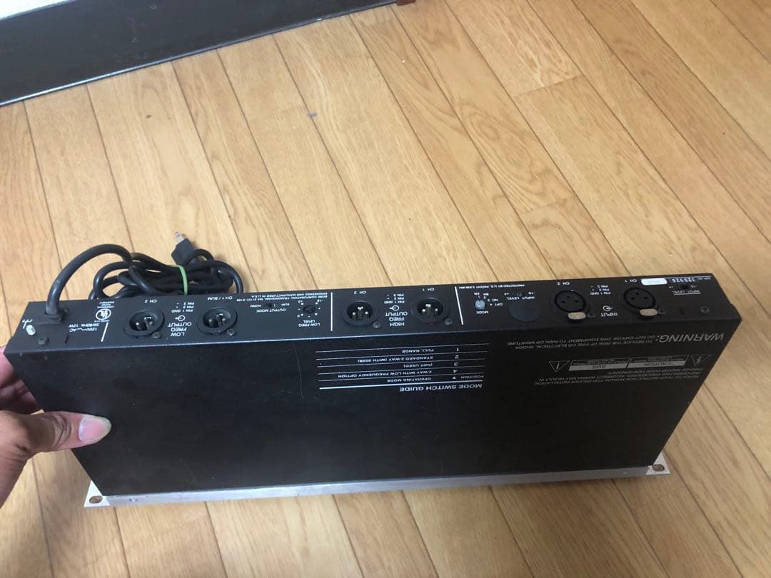 Bose 802オーディオ機器ラックマウント