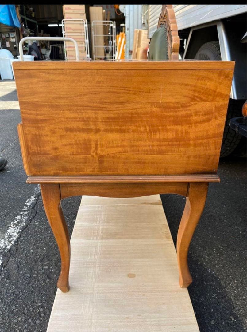 イタリア　ロココ様式　テレフォンベンチ　猫脚