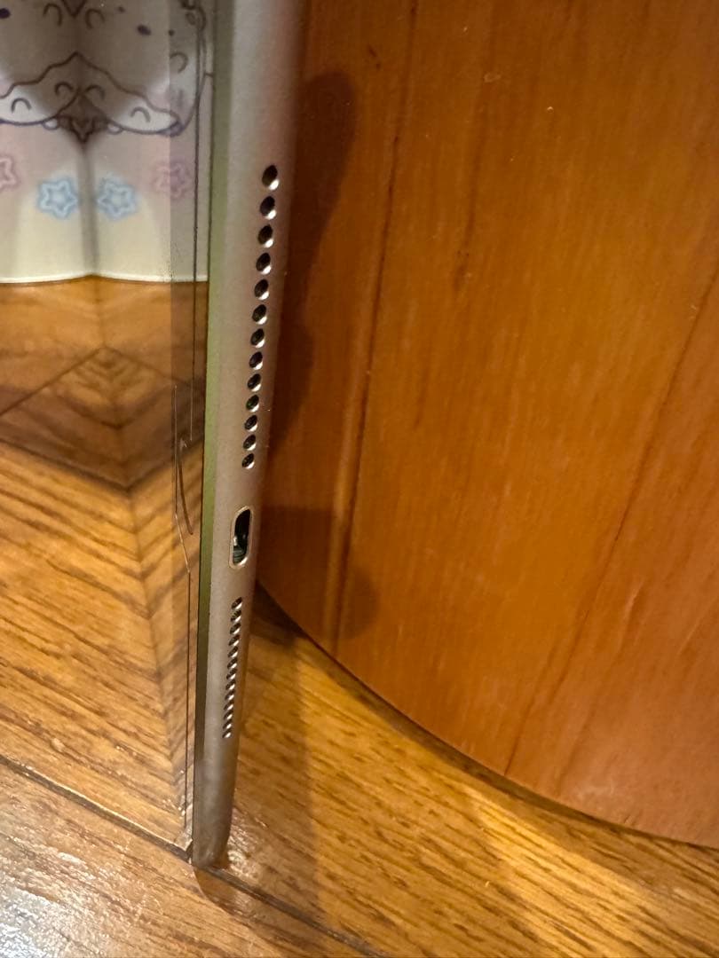 iPad6世代　32G SIMフリー