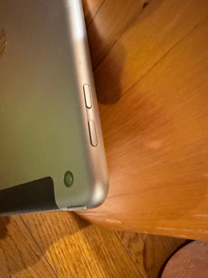 iPad6世代　32G SIMフリー