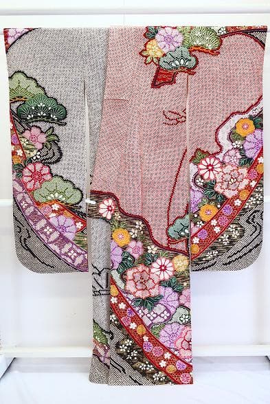 ★専用★美品 本振袖 総絞り 赤 墨黒 牡丹 菊 金彩加工 身丈162cm 正絹