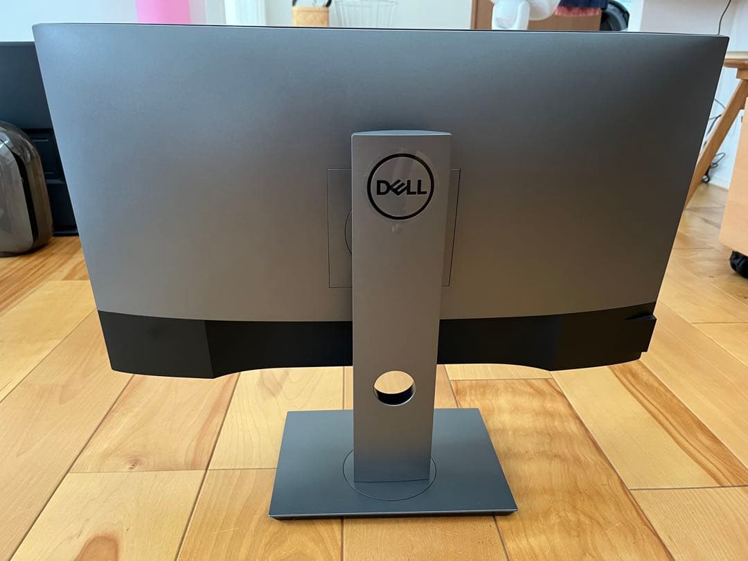 Dell U2720QM 27インチ 4K IPS Display HDR400