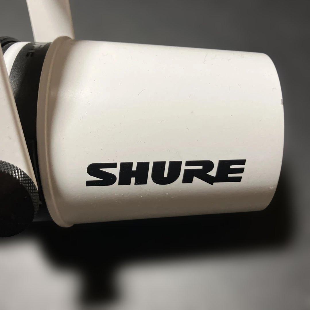 M251214★SHURE MV7+ポッドキャストマイクロホン