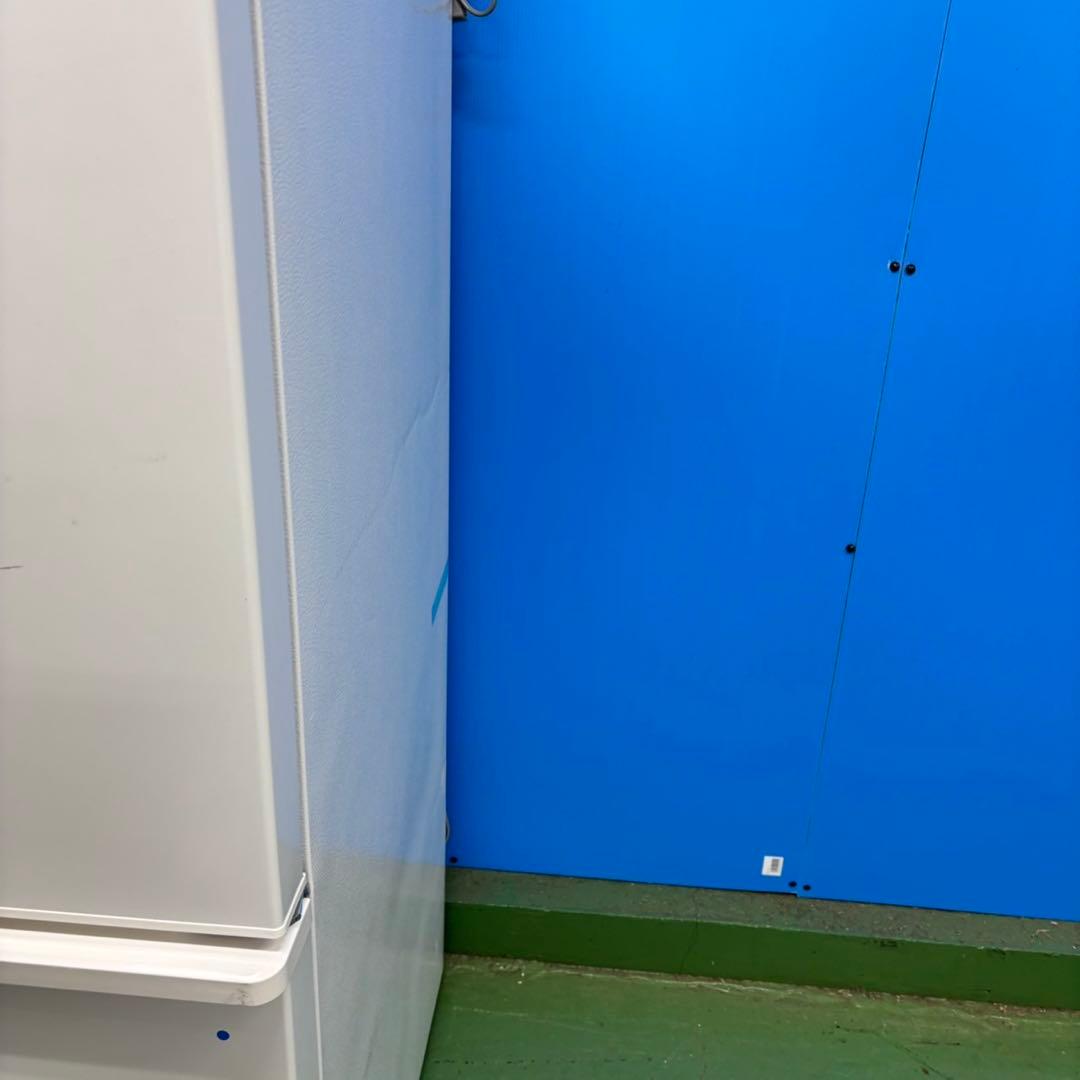 527AQUA 1〜4人暮らし用　大型冷蔵庫　200L強　自動製氷　右開き　小型