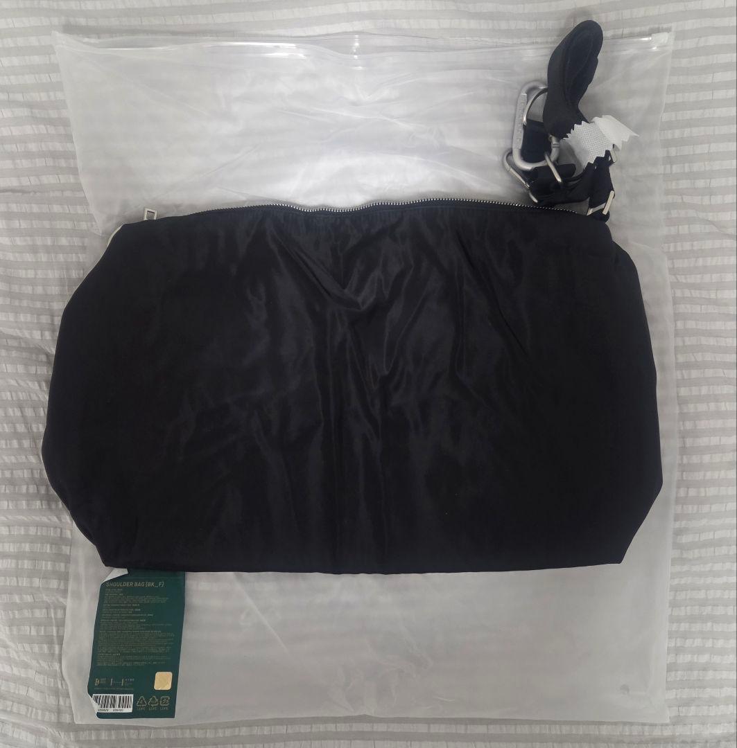 BTS JUNGKOOK ジョングク GOLDEN ショルダーバッグ トレカ付