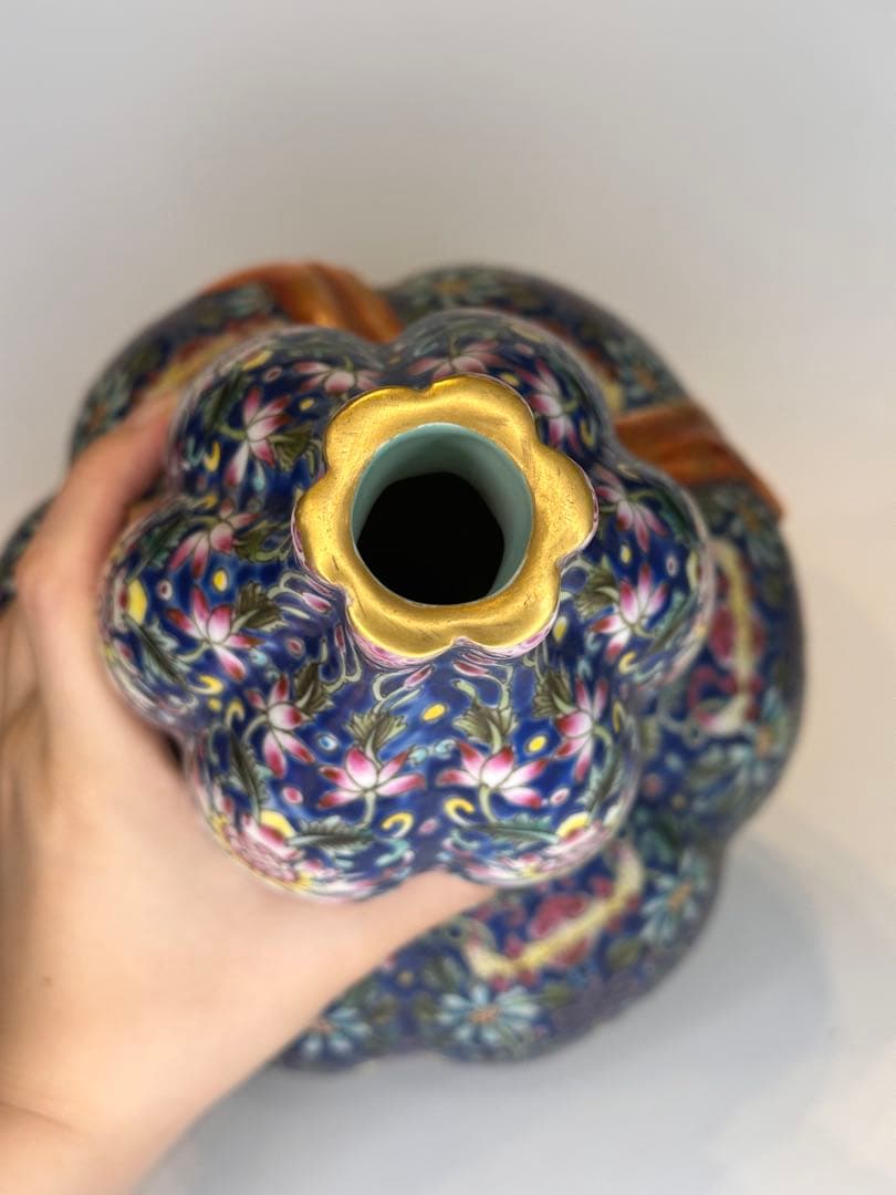 中国清代 乾隆年製款 藍釉金彩 葫蘆形賞瓶（荷花・寿字吉祥紋）中国古陶磁骨董品