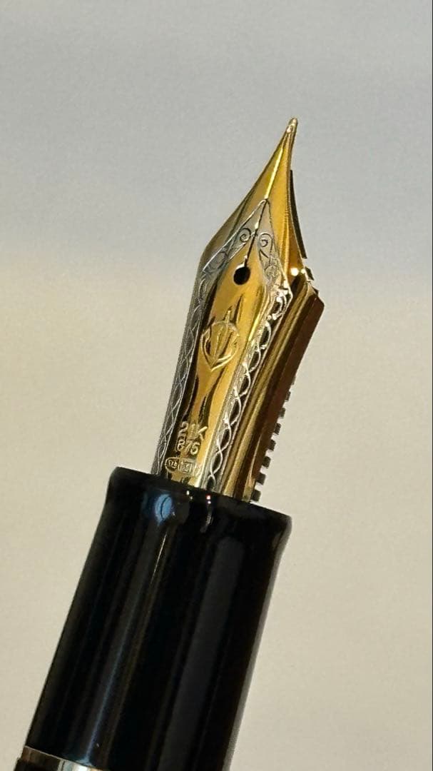 セーラー万年筆 プロフェッショナルギア金 細字(F)