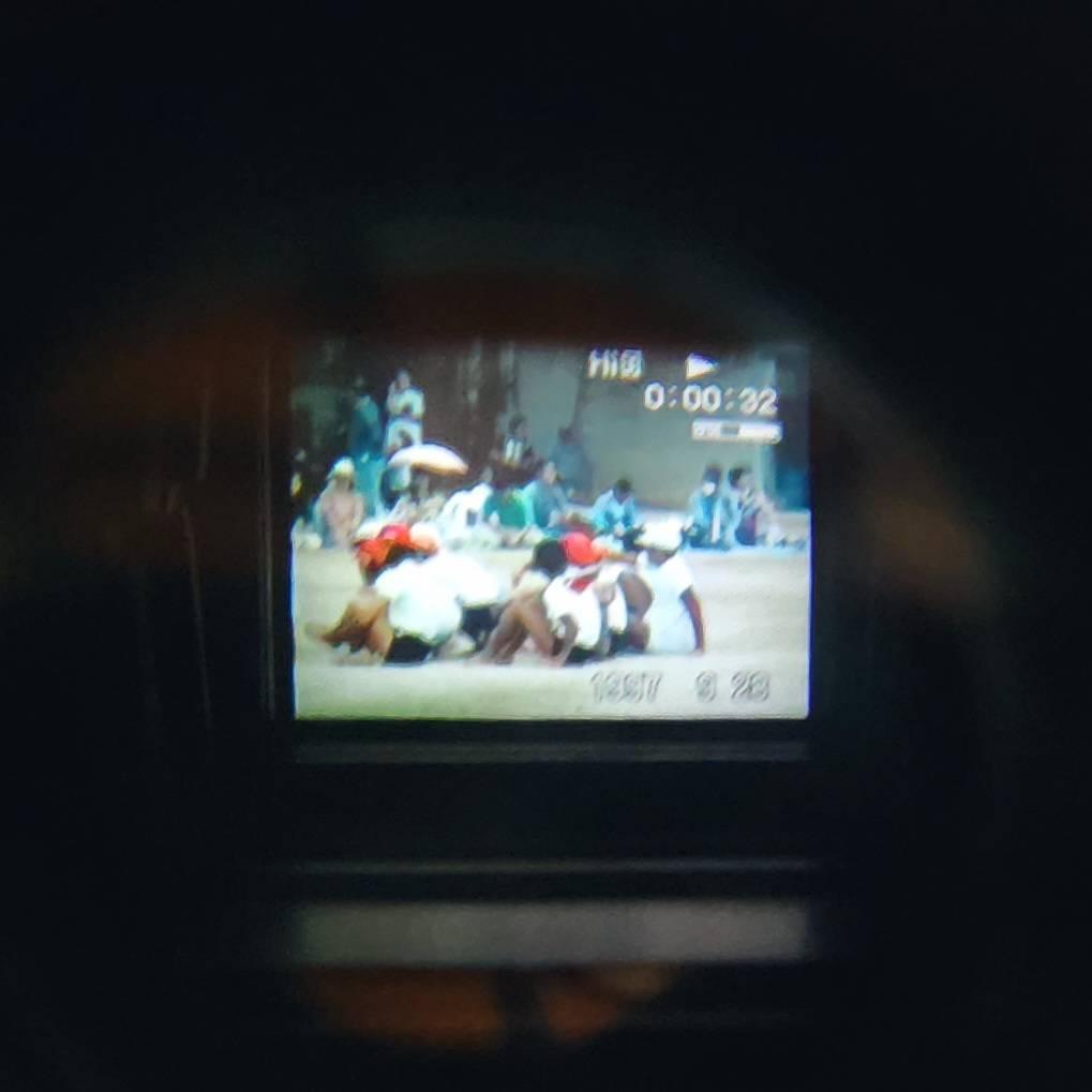 【動作確認済】SONY 高画質 Hi8 ビデオカメラ CCD-TR1 セット