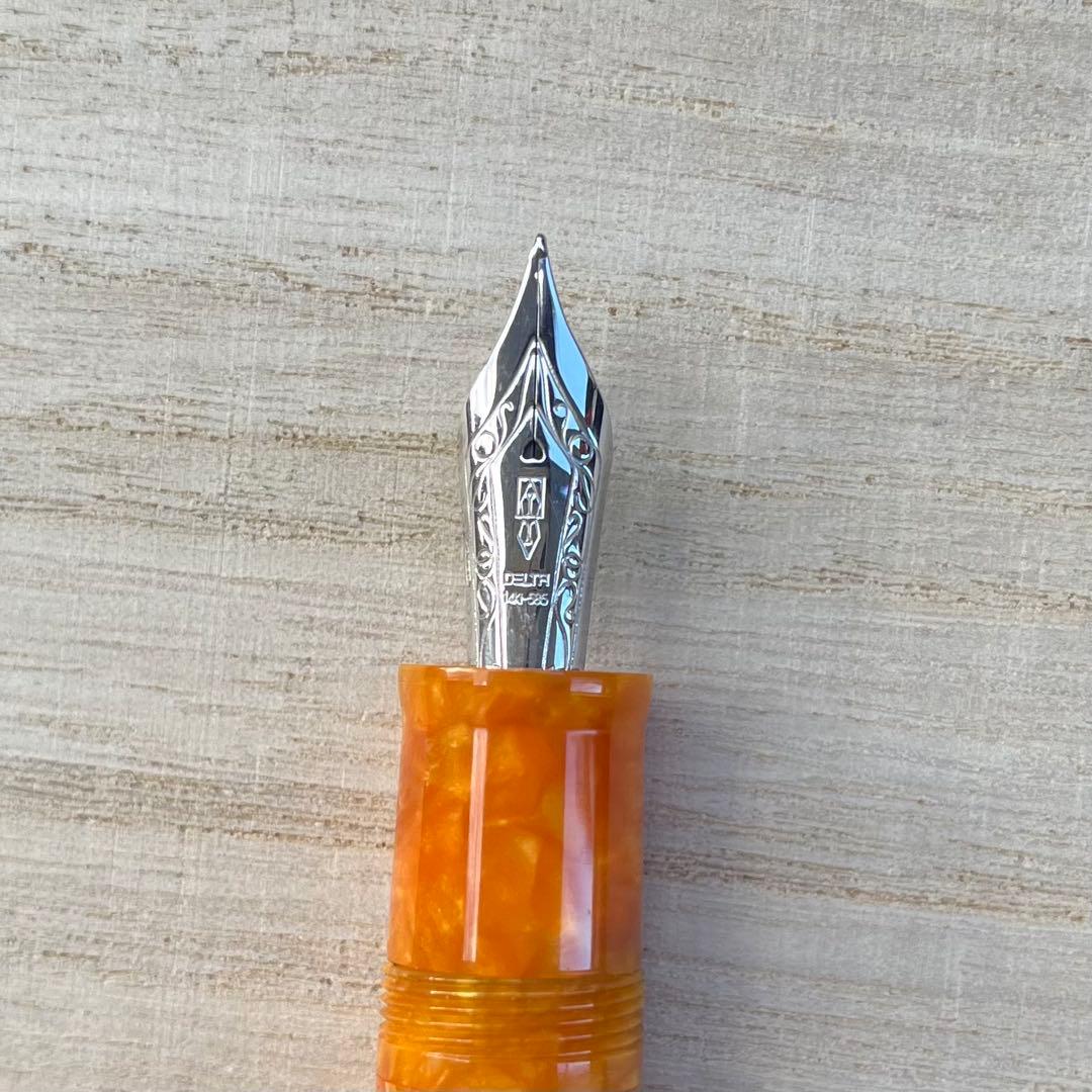 デルタ ドルチェビータ オーロ 14K 万年筆 DELTA
