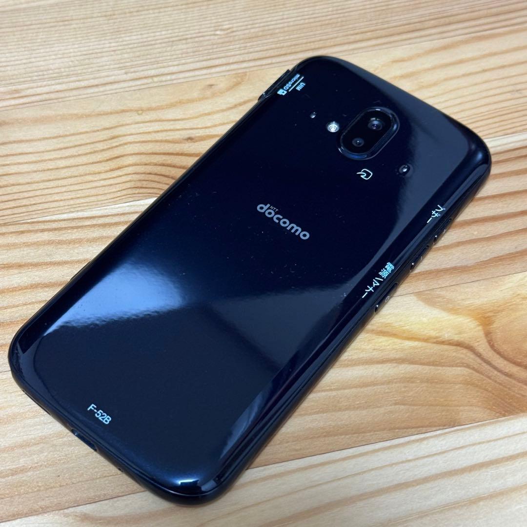 【美品】ドコモ らくらくスマートフォン F-52B ブルー　j9920