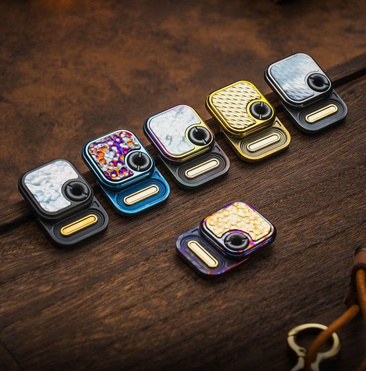 7*k様 「正規品　限定生産」 Toast アイスブルー　フィジェットトイ ED