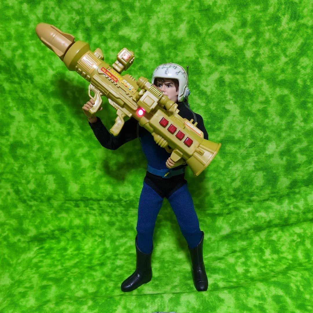 い*け様 スポット値下げ❗️旧タカラ☆アクションフィギュア ☆変身サイボーグ❓️