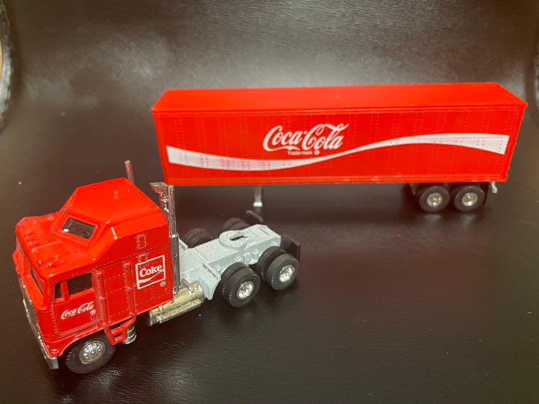 コカコーラ ダイキャストメタル 4PIECE TRUCK SET