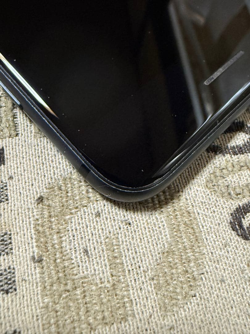 iPhone 8Plus 匿名発送　64G 最大充電容量77%