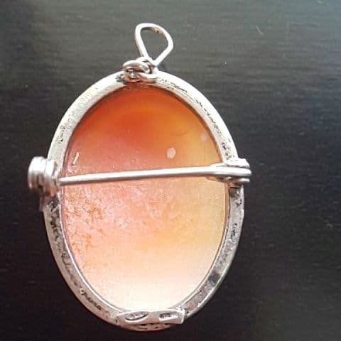 イギリス アンティーク シルバー800貴婦人のコーネリアンシェルカメオのブローチ