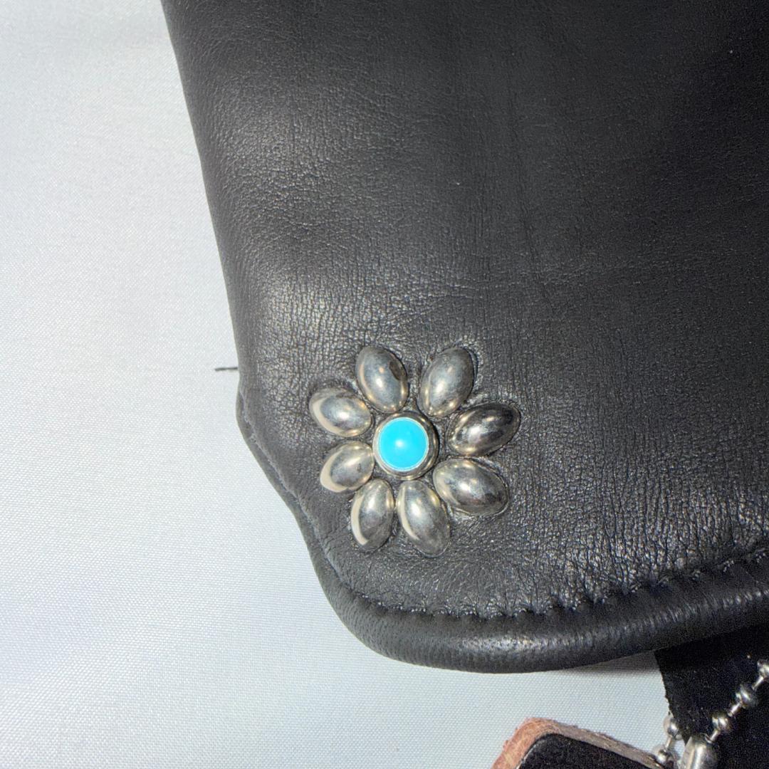 笑*ん様 新品　定価以下～　キムタク着　HTC　ガイヤーグローブ　スタッズ手袋