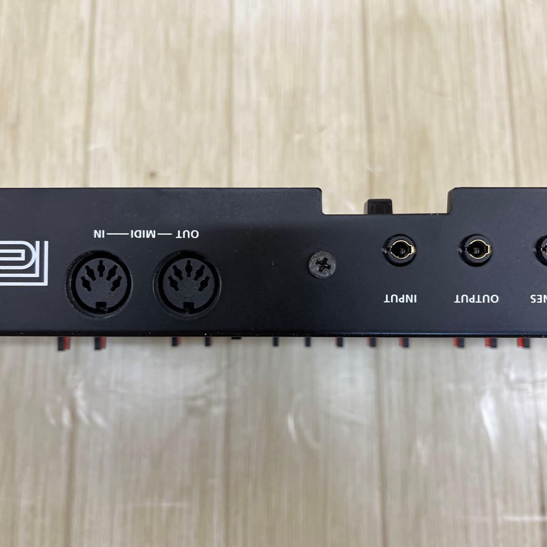 RolandBoutique JU-06シンセサイザー