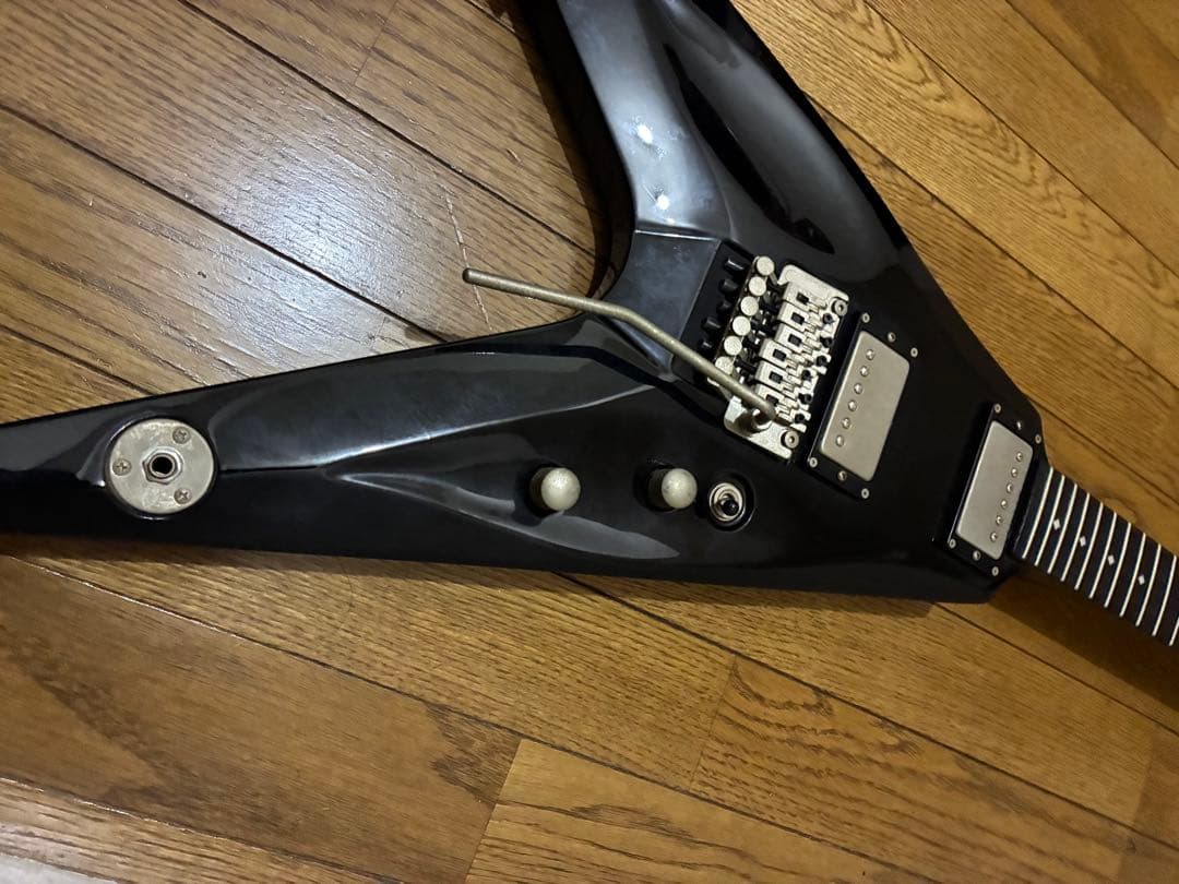 DBZGuitars Vシェイプ エレキギター