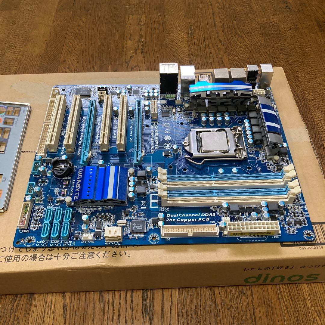 GIGABYTE GA-P55-UD3R マザーボード