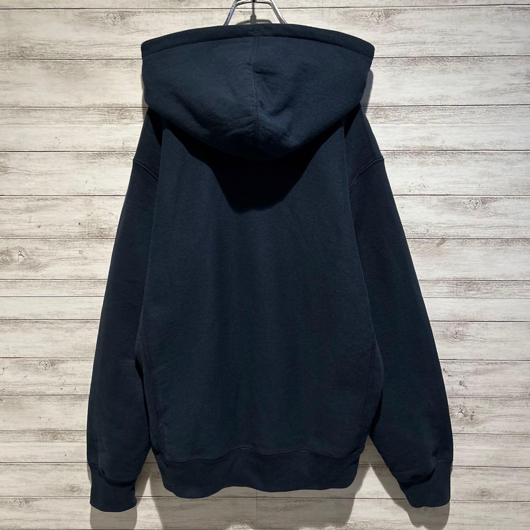 【即完売モデル】シュプリーム☆センタースモール刺繍ロゴ　人気デザイン　パーカー