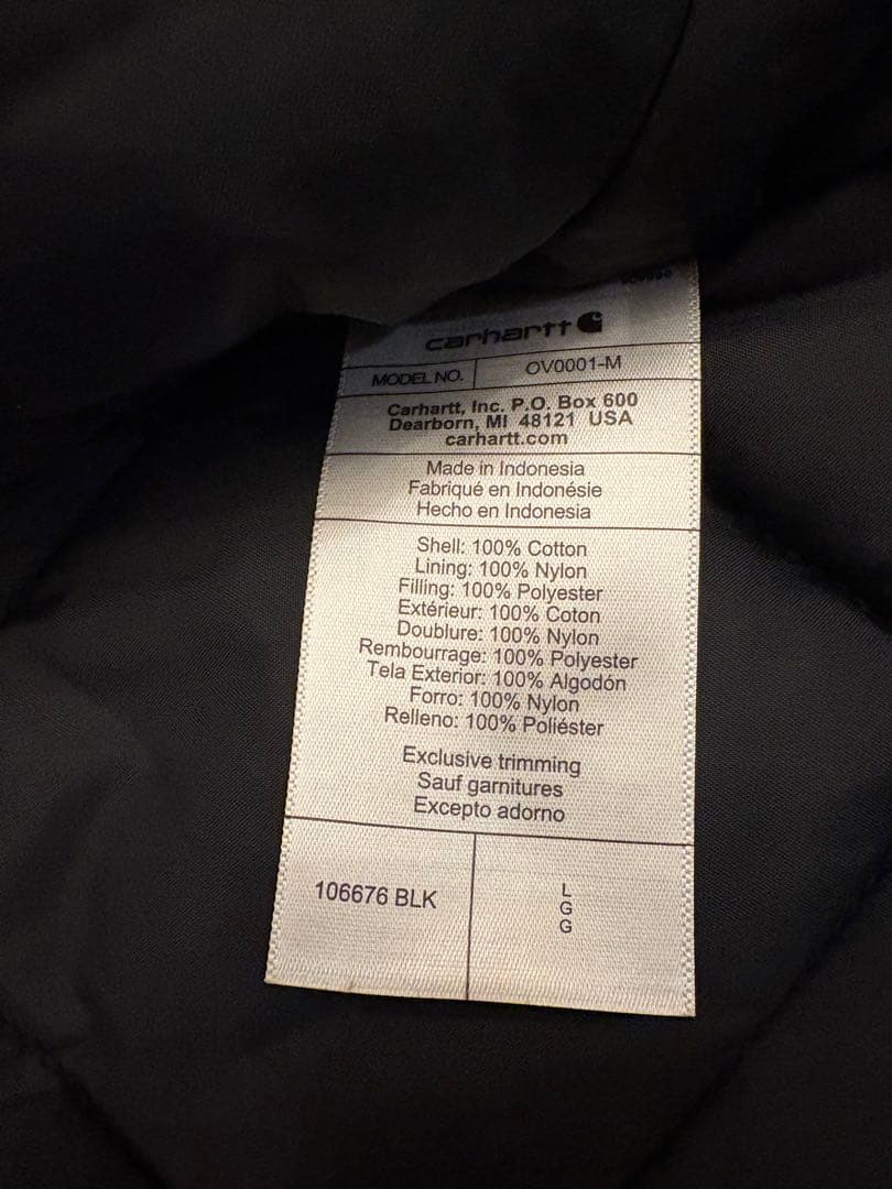 カーハート　ダックベストL 2025年12月購入試着後洗濯試着のみ　黒　美品