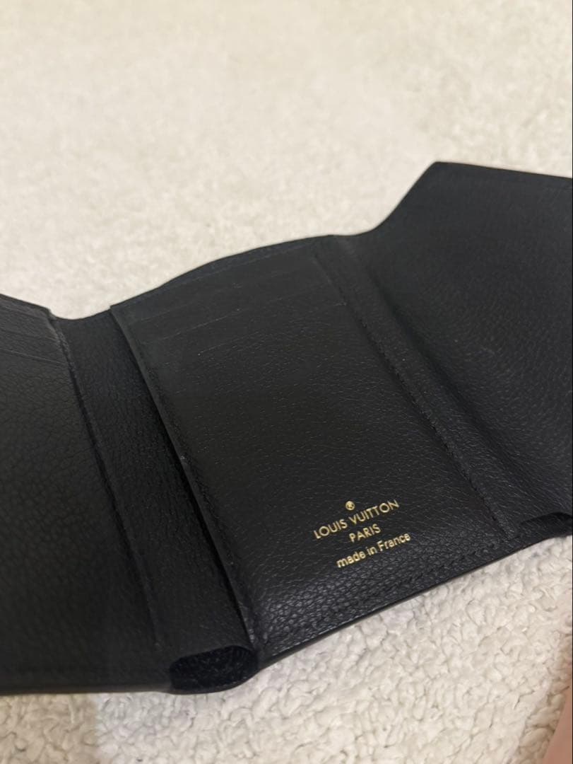 期間限定値下　Louis Vuitton ブラック 三つ折り財布