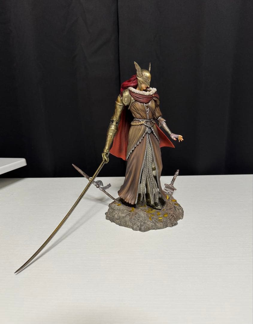 エルデンリング　コレクターズエディション　マレニア　リペイント　フィギュア