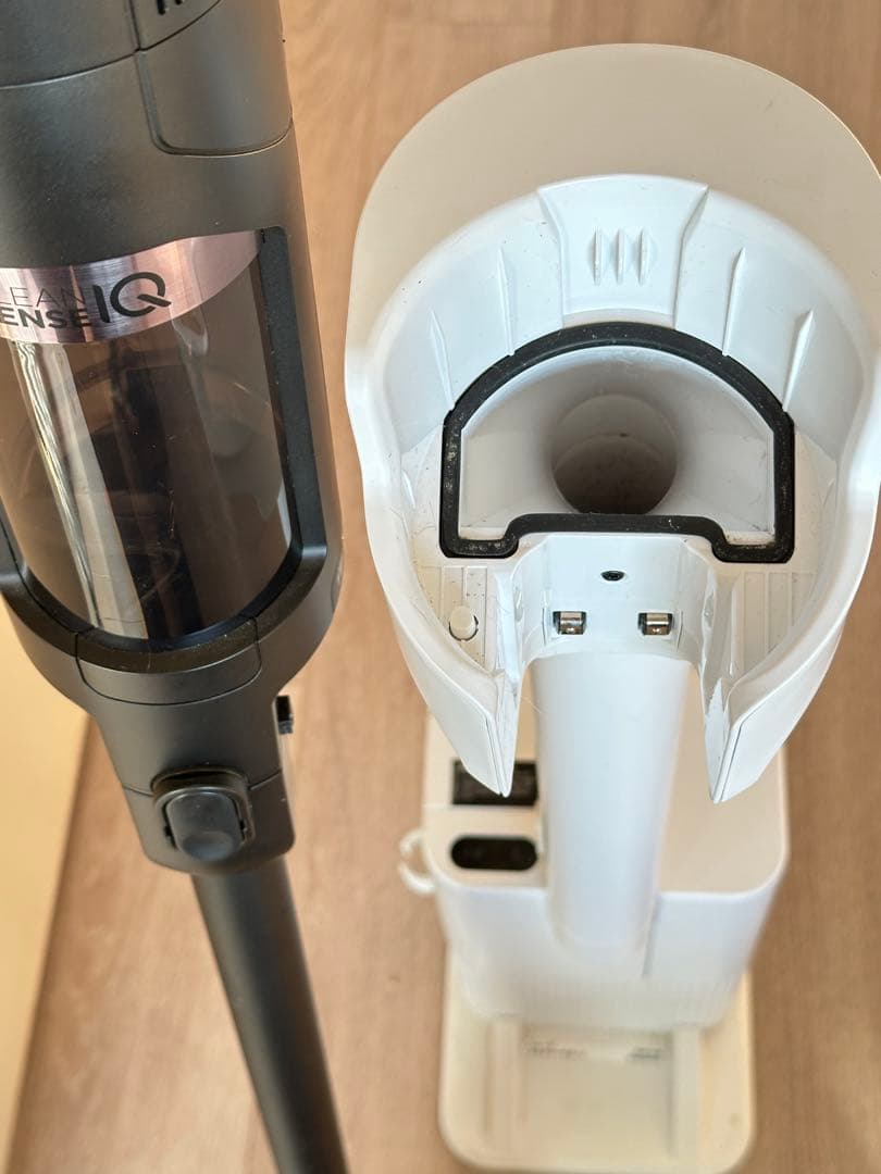 【美品・清掃済】Shark シャーク 高性能コードレス掃除機 IW3145J