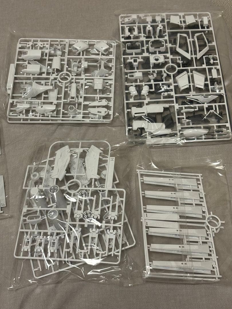 【新品未開封】MG hi-νガンダム \"Ver.Ka\" 1/100 RX93ν2