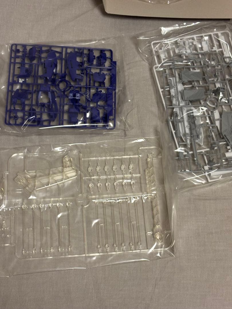 【新品未開封】MG hi-νガンダム \"Ver.Ka\" 1/100 RX93ν2